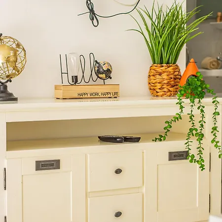 Catrina - Plusholidays *